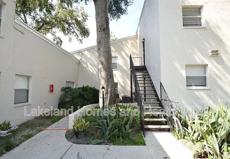 1005 S New York Ave #4 — Photo 1