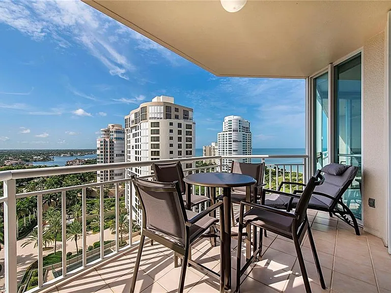 4255 Gulf Shore Blvd N #1403 — Photo 10