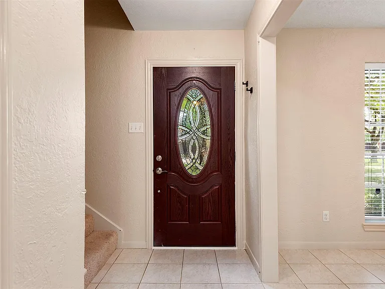 14215 Lost Meadow Ln — Photo 6