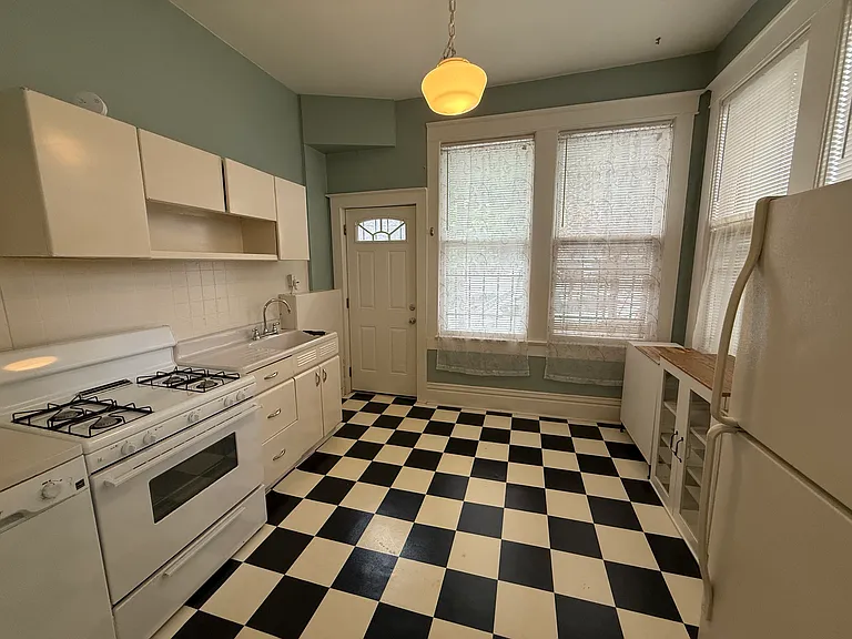 1450 Peabody Ave #1 — Photo 11