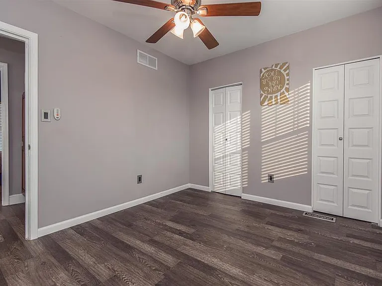 4973 Blow St — Photo 16
