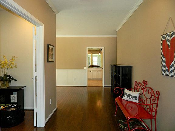 4th image of 9730 Therrell Dr