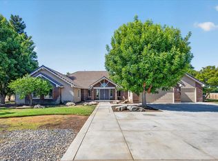 12228 Tollhouse Rd, Clovis, CA 93619