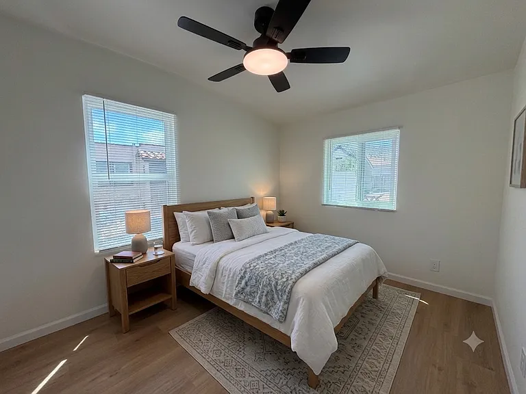 219 S G St — Photo 21