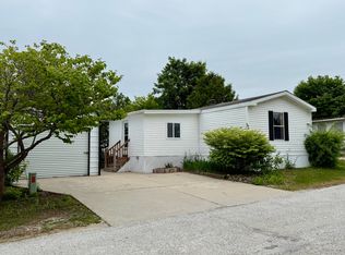 95 Earth Ave, Cheboygan, MI 49721