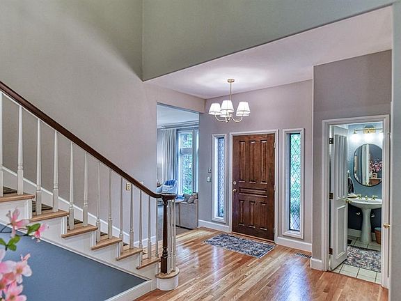 4th image of 3800 Evesham Ct