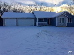 1606 E 318th Rd, Lecompton, KS 66050