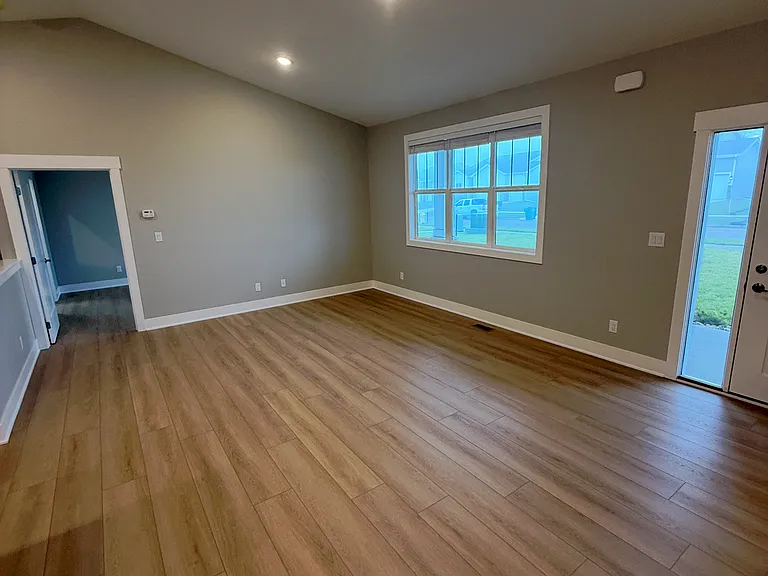 16757 Wilden Dr — Photo 4