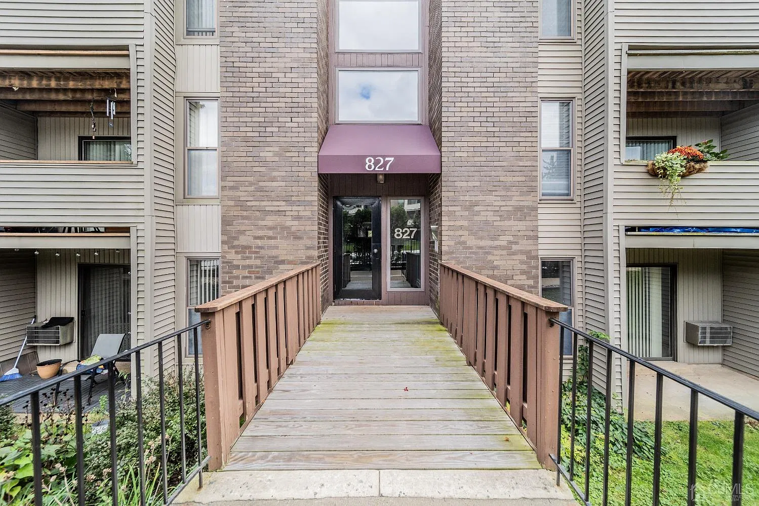 1 bed, 1.0 bath, $1,925 — Photo 1