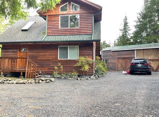 81 W Wildwood Ln, Brinnon, WA 98320