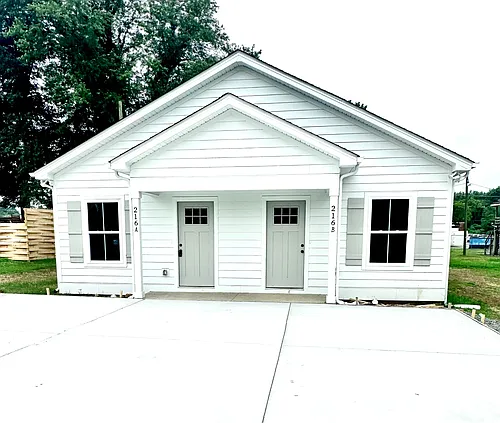 216 Victor Reiter Pkwy #B Photo 1 216 Victor Reiter Pkwy #B Photo 1