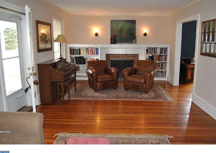 2nd image of 345 Fairview Ave