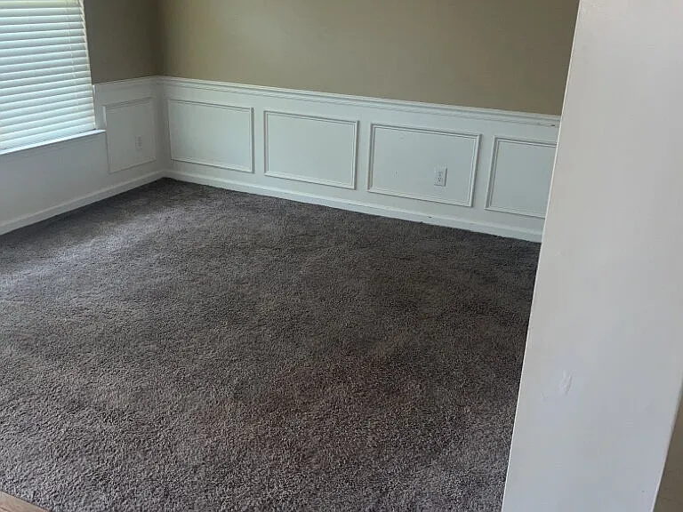 410 Westcot Ct — Photo 2