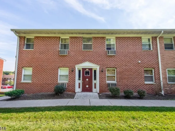 100 Pierson Miller Dr D12 BLDG D #12, Pompton Lakes Boro, NJ 07442