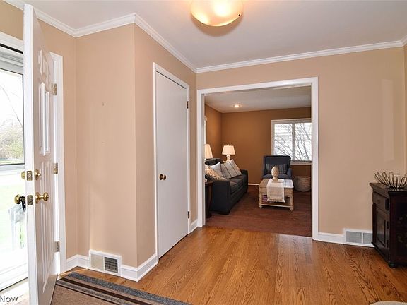 2nd image of 20815 Colby Rd