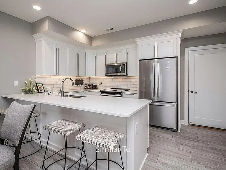 2342 SE Parkview Crossing Dr #1 — Photo 6