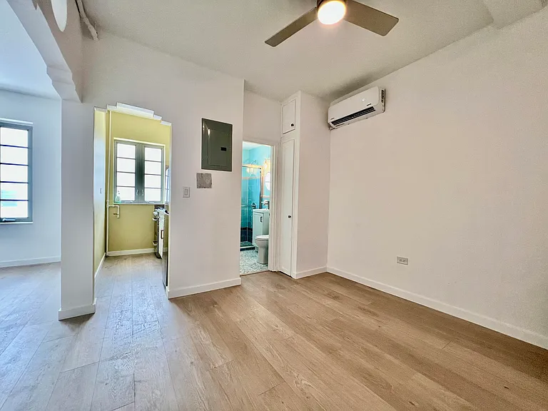 901 Collins Ave #209 — Photo 8