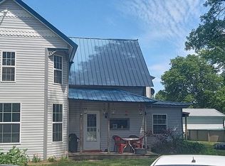 109 W Railroad St, Mount Union, IA 52644