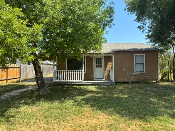 1240 E Nettie Ave, Kingsville, TX 78363