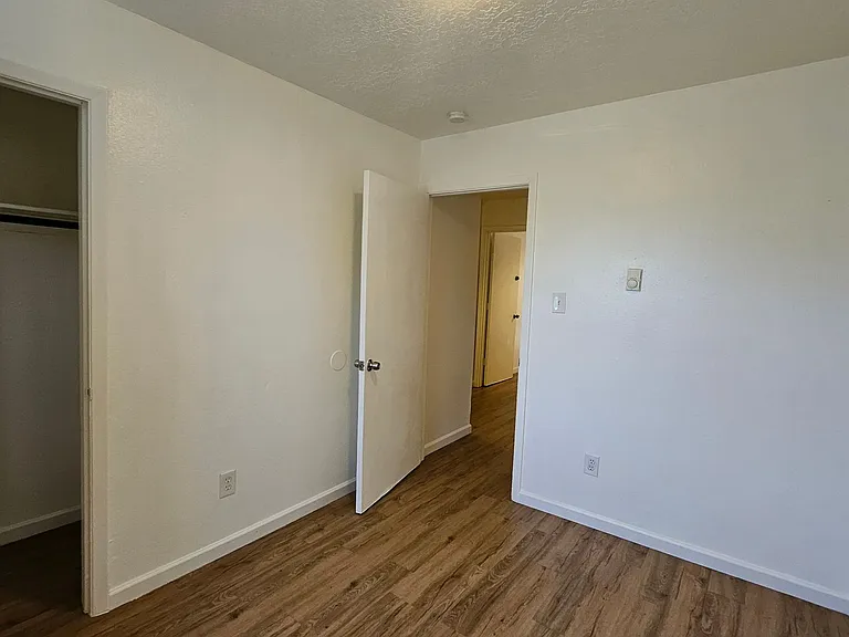 301 Morningside Dr SE #A-F — Photo 13