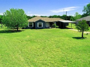 152 Round Up Dr, Liberty Hill, TX 78642