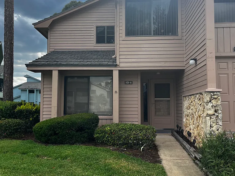 101 Blue Heron Dr #A — Photo 1