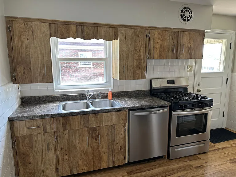 348 Don Ln — Photo 4