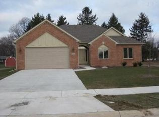 153 Central Park Blvd, Monroe, MI