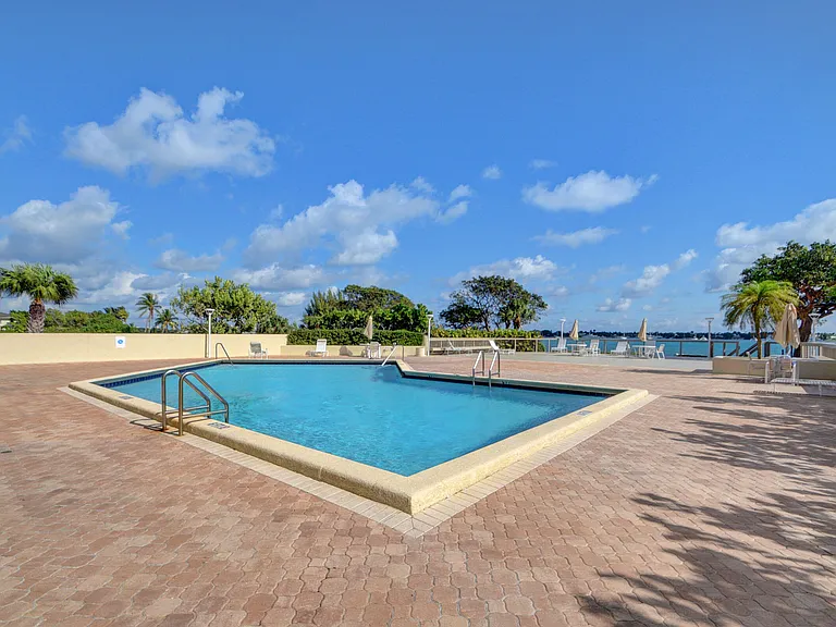 5600 N Flagler Dr #2509 — Photo 19