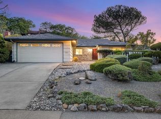 7010 Oakmont Dr, Santa Rosa, CA 95409