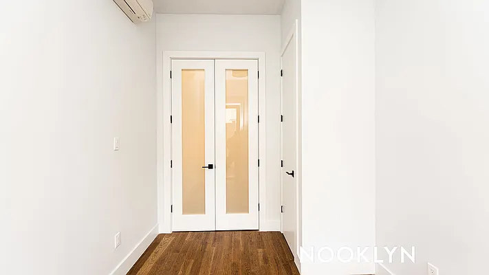 Rented by Nooklyn NYC LLC | media 9
