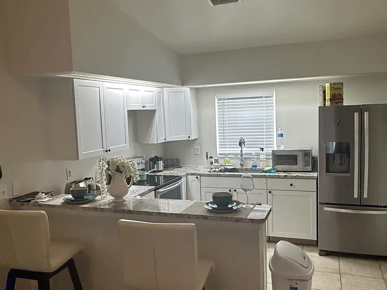 5027 Benton St — Photo 10