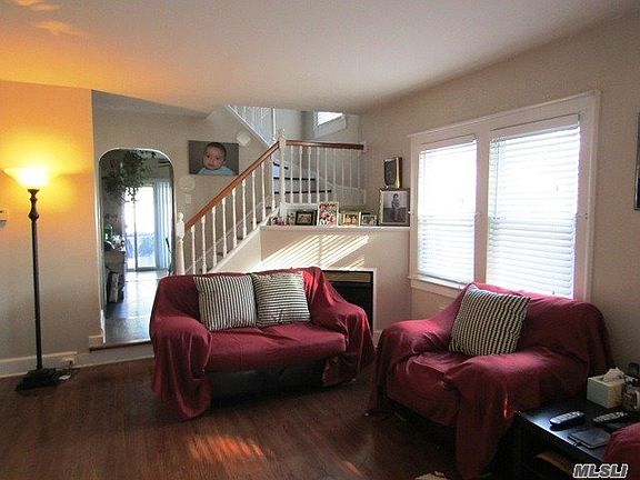 3rd image of 255 Lowell Ave