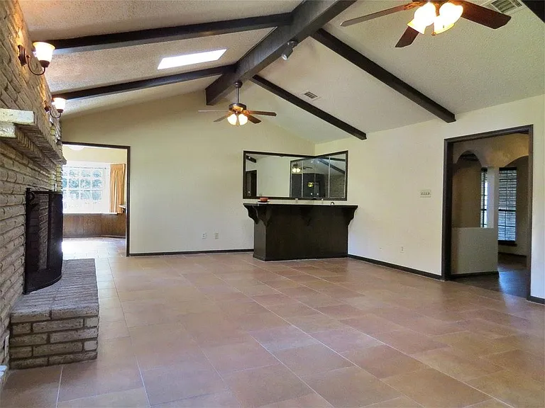 711 Enchanted Trail Dr — Photo 11