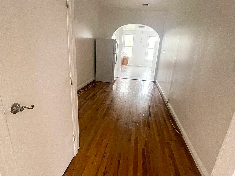 25 Beaver St #3L — Photo 12