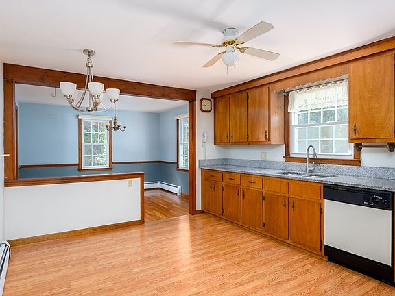4th image of 14 Wilde Willow Dr