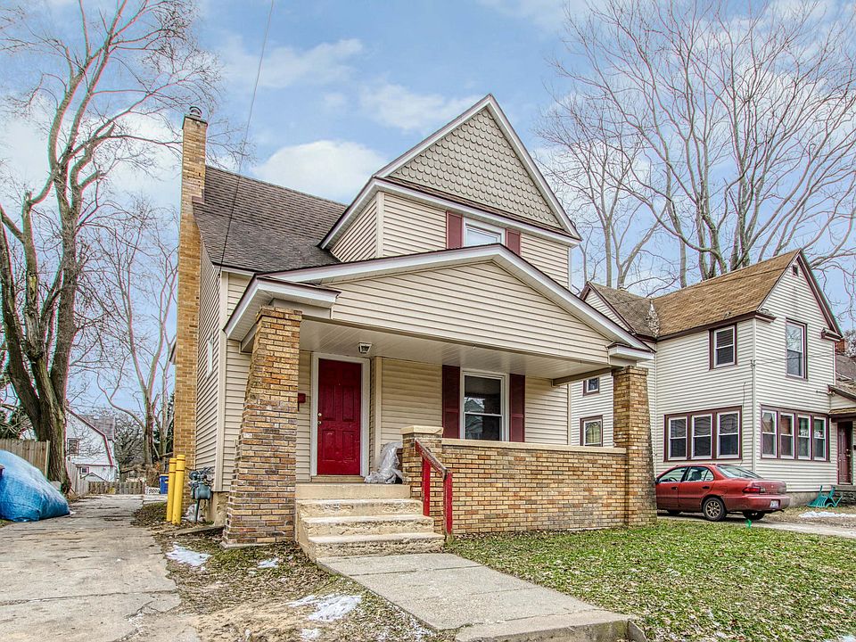 1st image of 958 Bates St SE