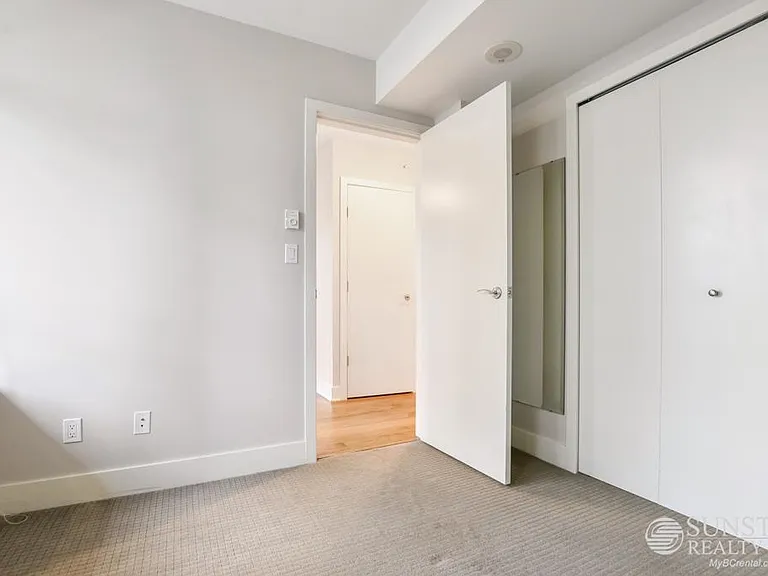 988 Richards St #706 — Photo 9