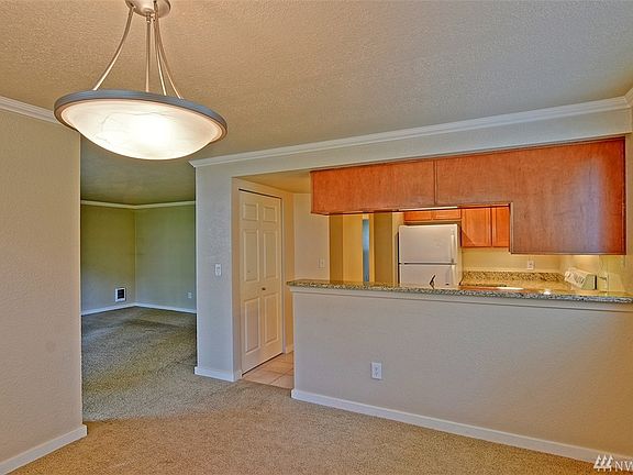 5th image of 10004 100th Ave NE #N102
