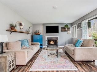 7 Nutmeg Ln #7, Brookfield, CT 06804