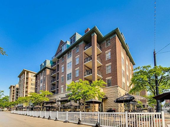 2nd image of 44 N Vail Ave APT 213
