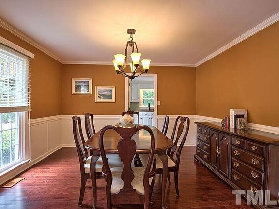 4th image of 4801 Marlborough Way