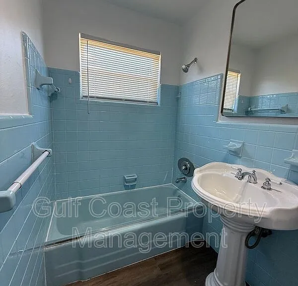 21061 Midway Blvd — Photo 25