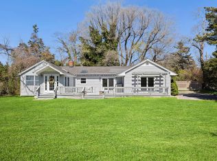 121 Twin View Dr, Southampton, NY 11968