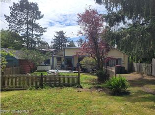 725 F St, Gearhart, OR 97138