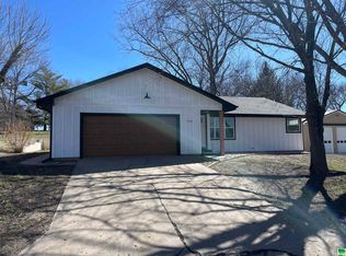 1912 Avenue M, Hawarden, IA 51023