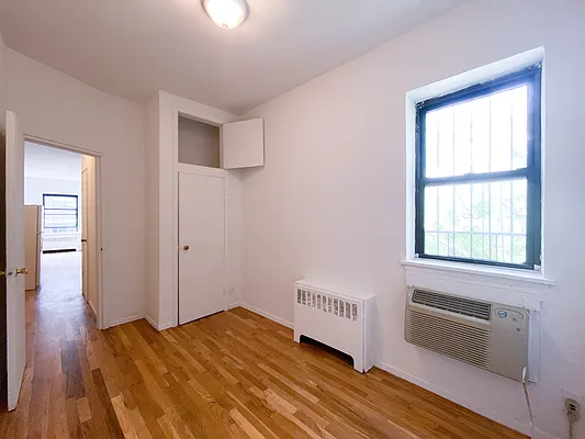 Rented by Compass | media 23