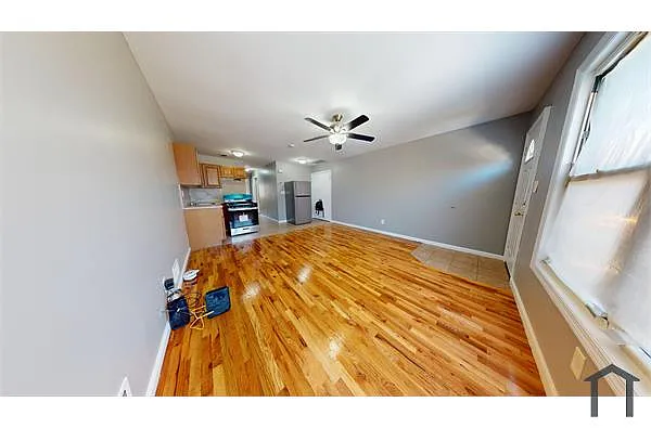 Building Photo - 245 Lockman Ave #1