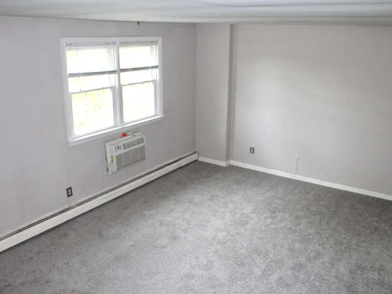 403 S Main St #H201 — Photo 9