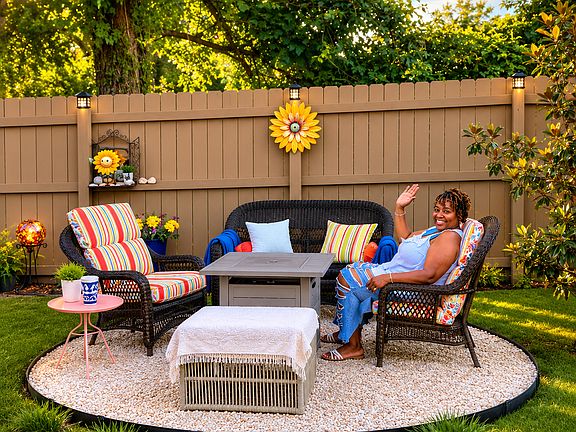 Beautiful outdoor spaces__________
Lovely sounds of nature.